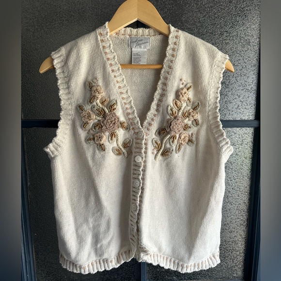 Sweaters - Vintage Embroidered Knit Vest with 3D Floral Design